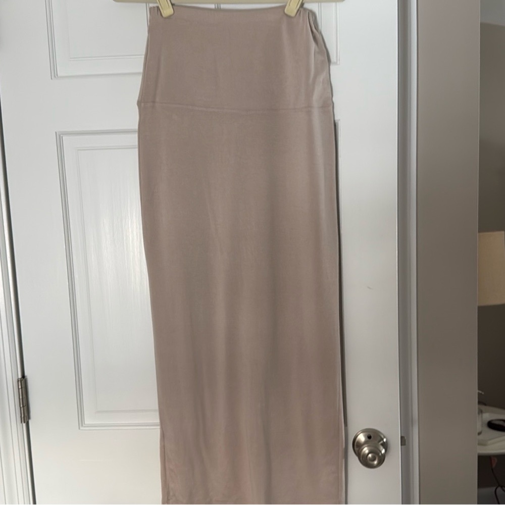 Bleu salt tube skirt size 3 stone -regular, not “lite” version
